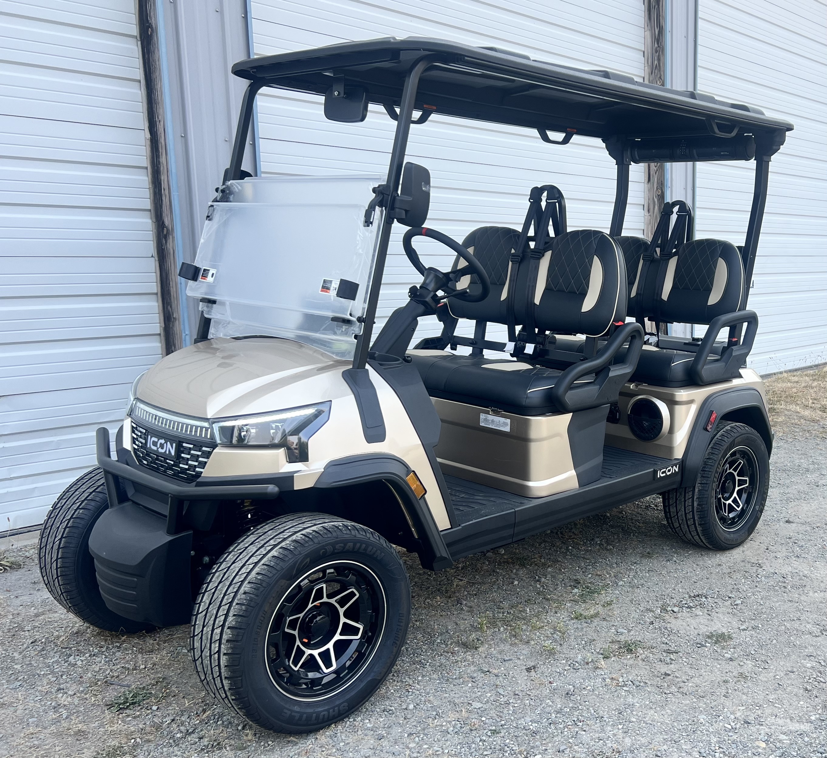 2026 ICON EV i40FX - Champagne Golf Car - Electric